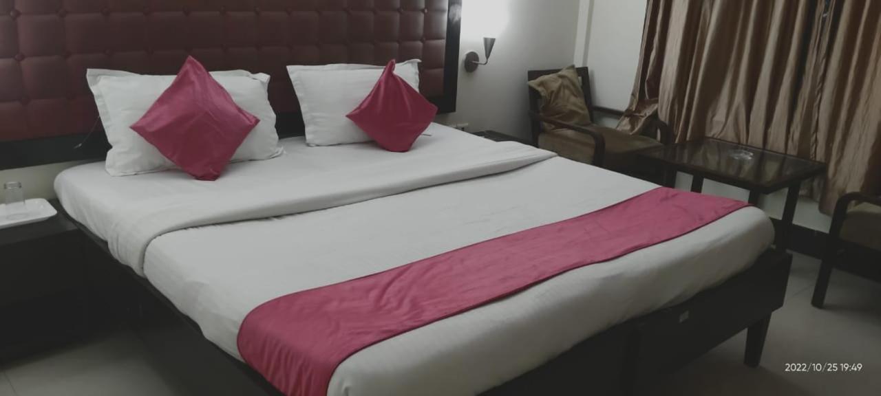 Hotel Surya Beach Inn ปูรี ภายนอก รูปภาพ